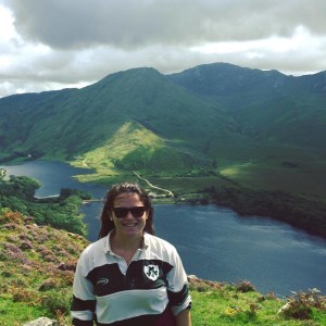 Stunning scenery in Connemara! (This shirt later turned pink during my first run of the washer... Oops!)